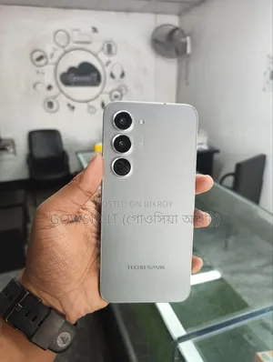 Tecno Spark 40 Pro 128 GB Silver
