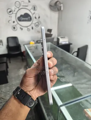 Tecno Spark 40 Pro 128 GB Silver