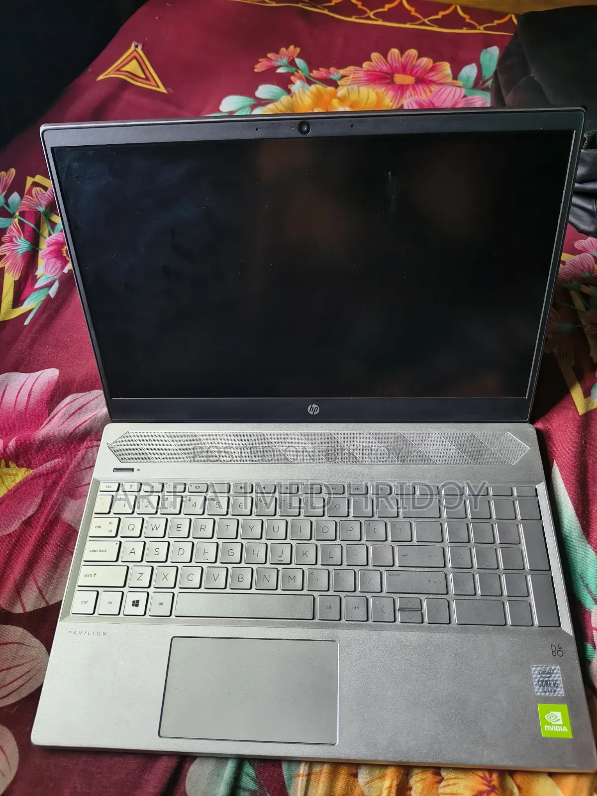 Laptop HP 15-ra003nia 12GB Intel Core Ultra 5 SSD 128GB