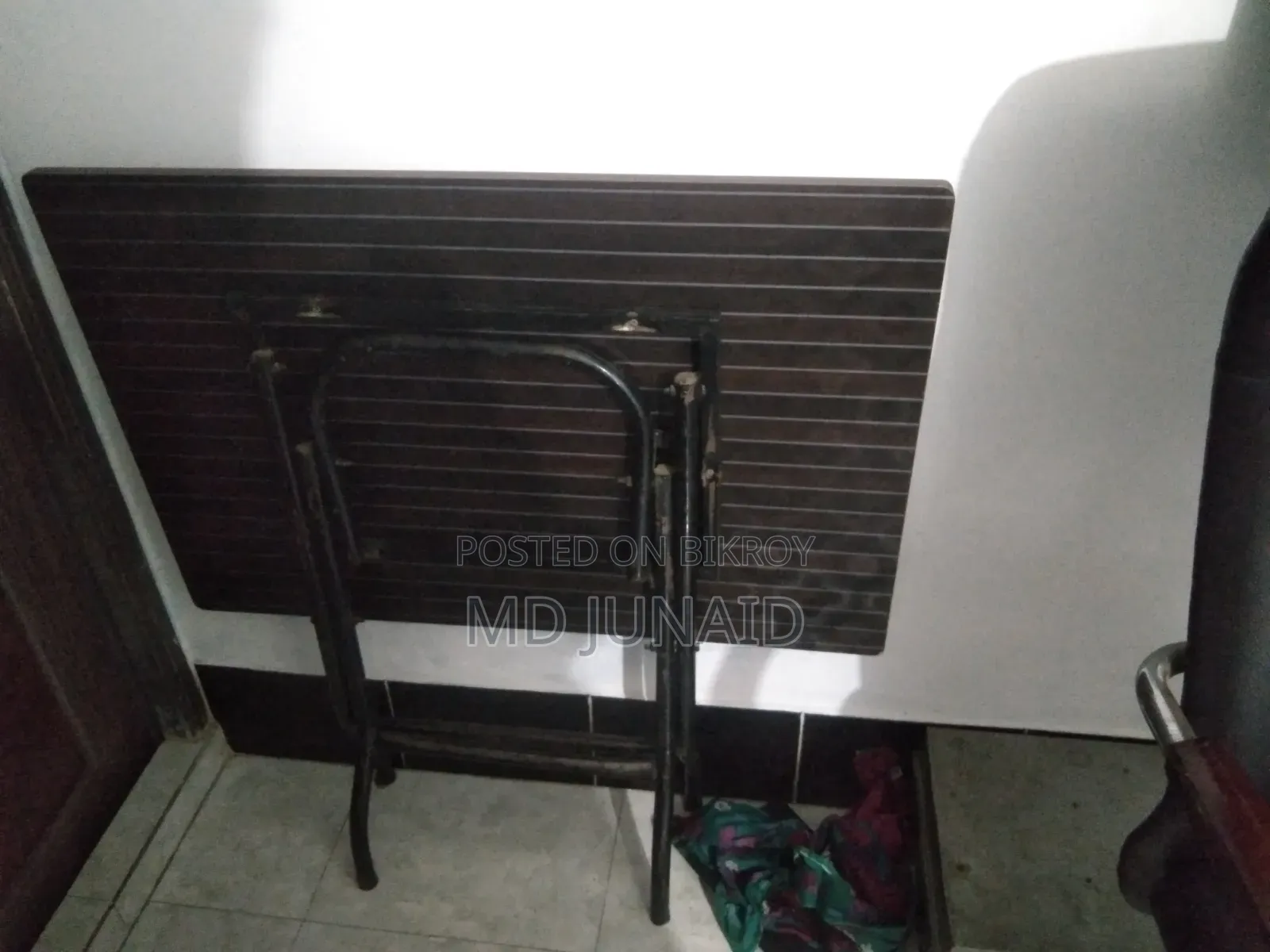 Table Chair for Selling.