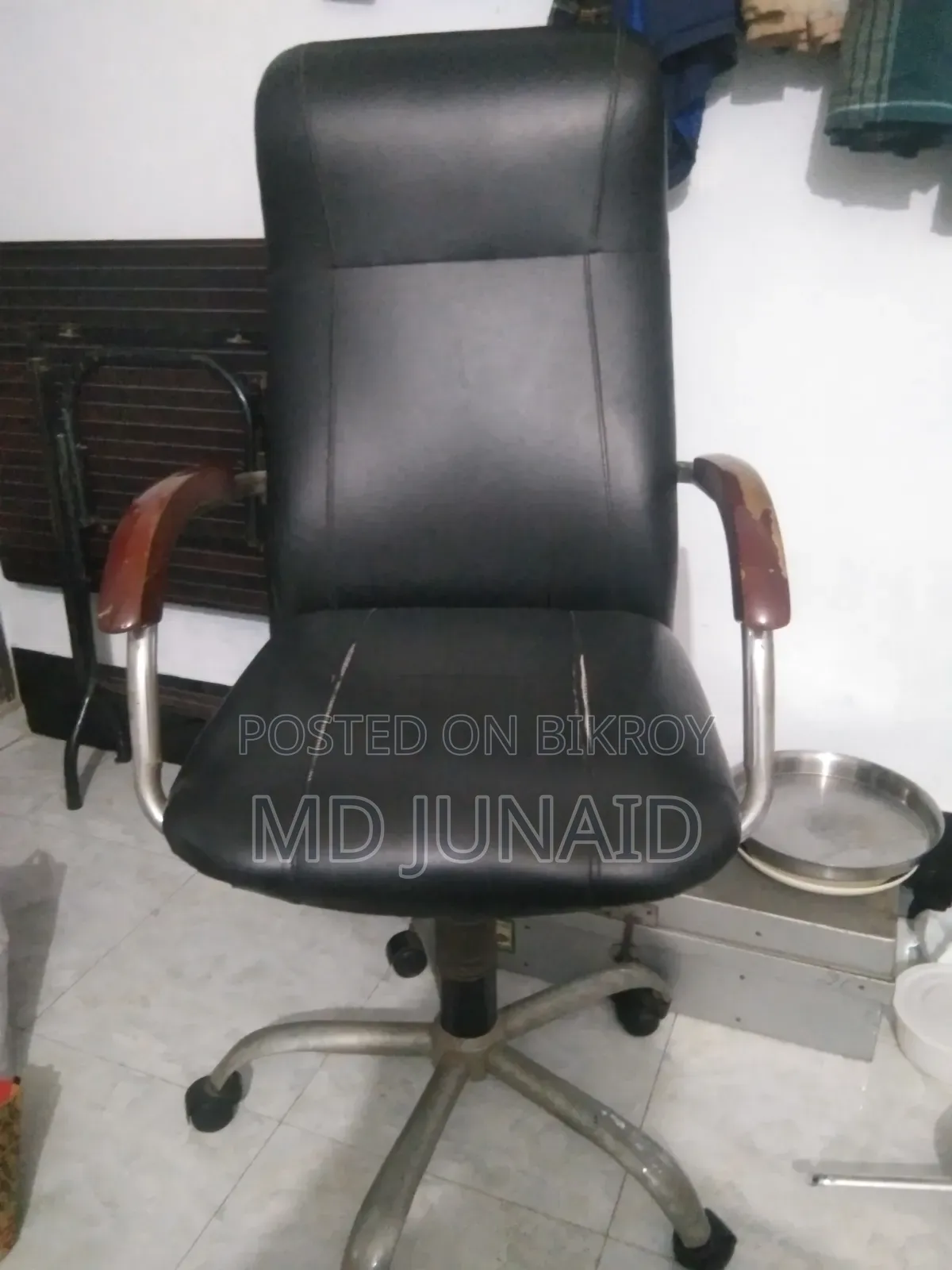 Table Chair for Selling.