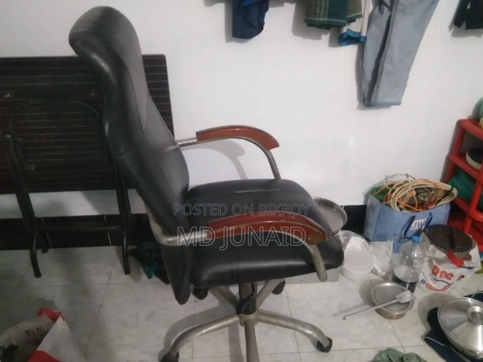 Table Chair for Selling.