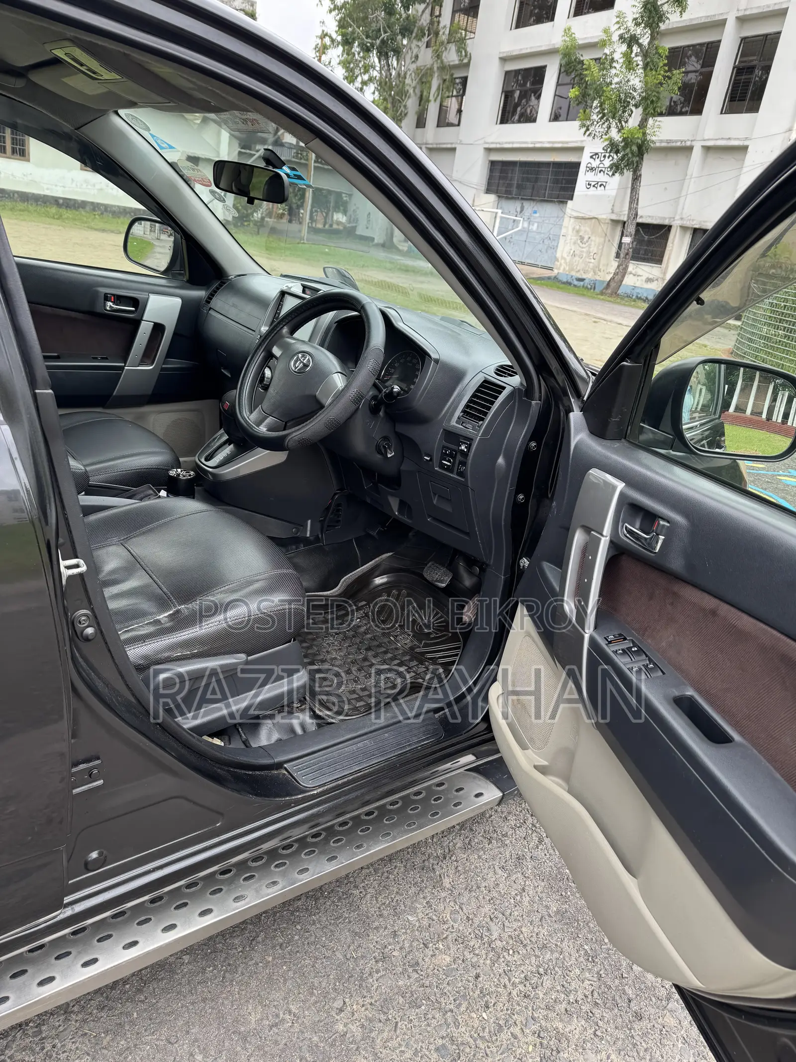 Toyota Rush 1.5 AWD 2011 Black