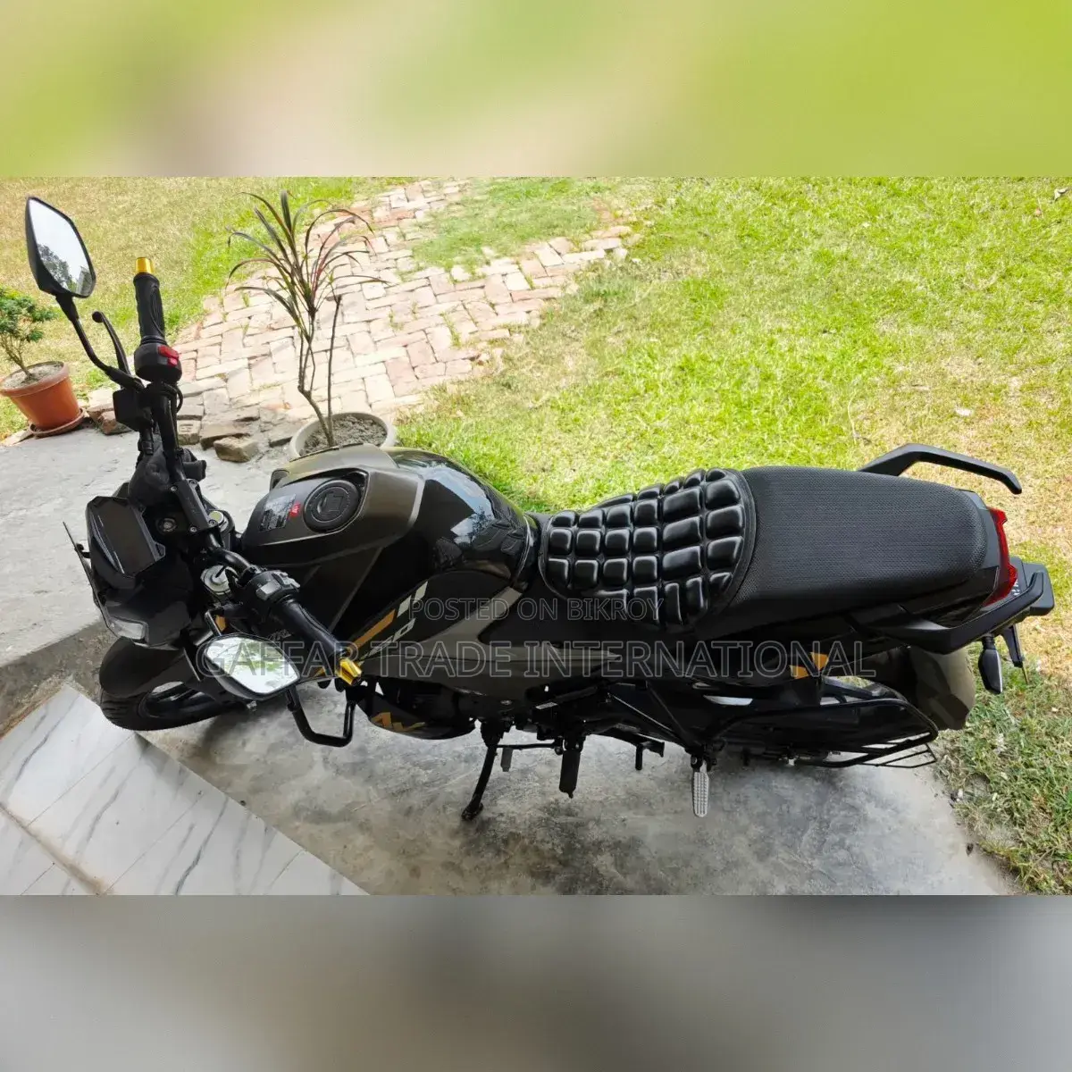 Premium 3D Bike Seat Cushion - Make your long tours more comfortable!