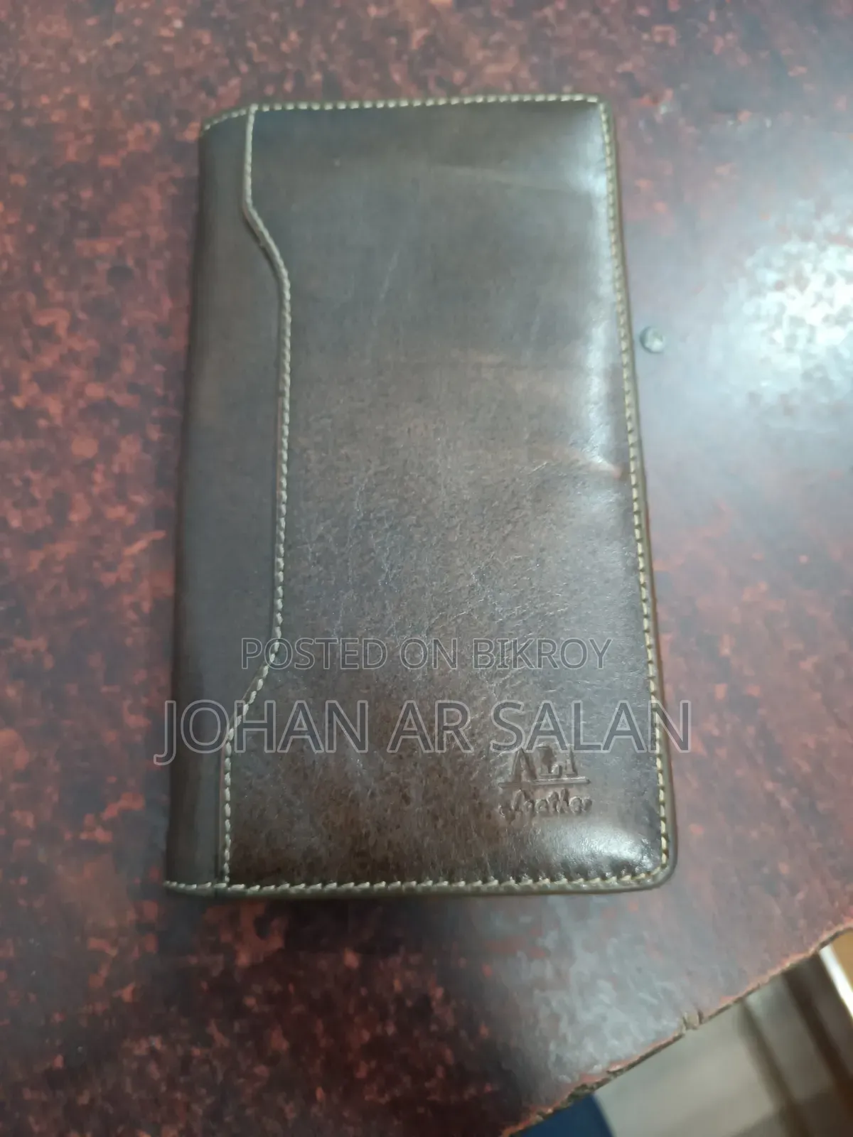 Double mobile wallet