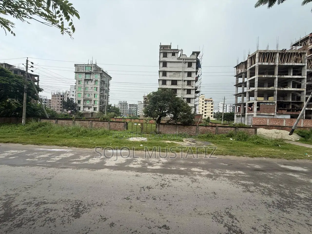 200x25x25 Three Sides Corner, 12 Katha Full Commercial Plot at L Block