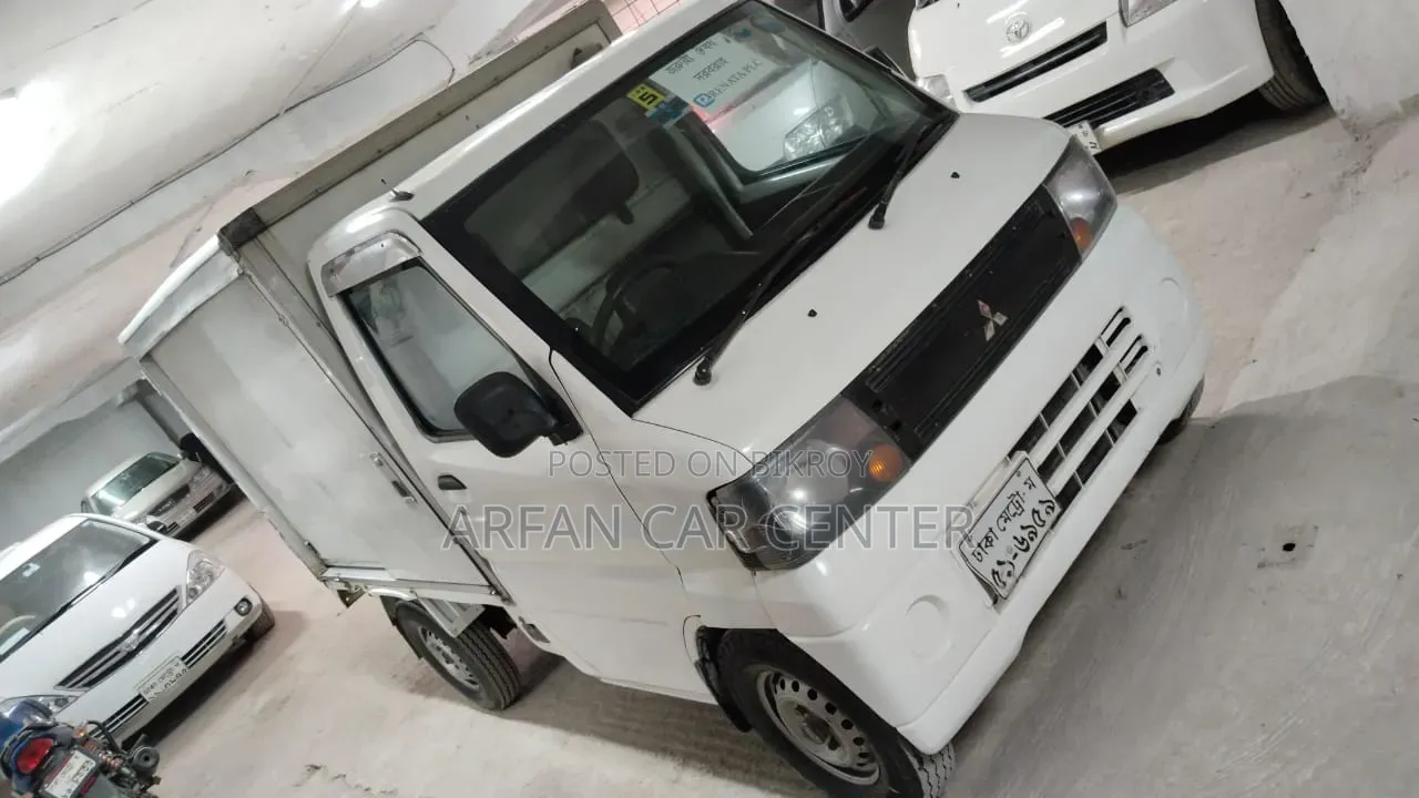 Mitsubishi Minicab Truck 2008 White