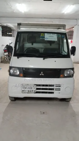 Mitsubishi Minicab Truck 2008 White