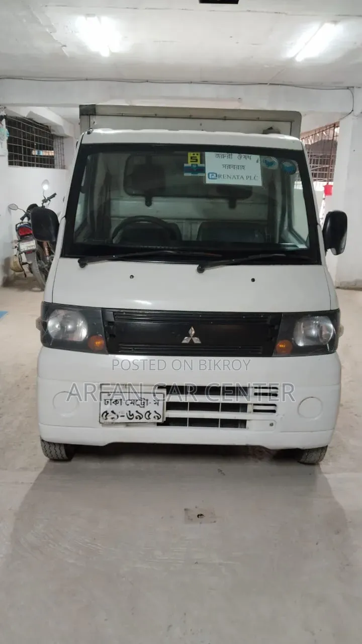 Mitsubishi Minicab Truck 2008 White