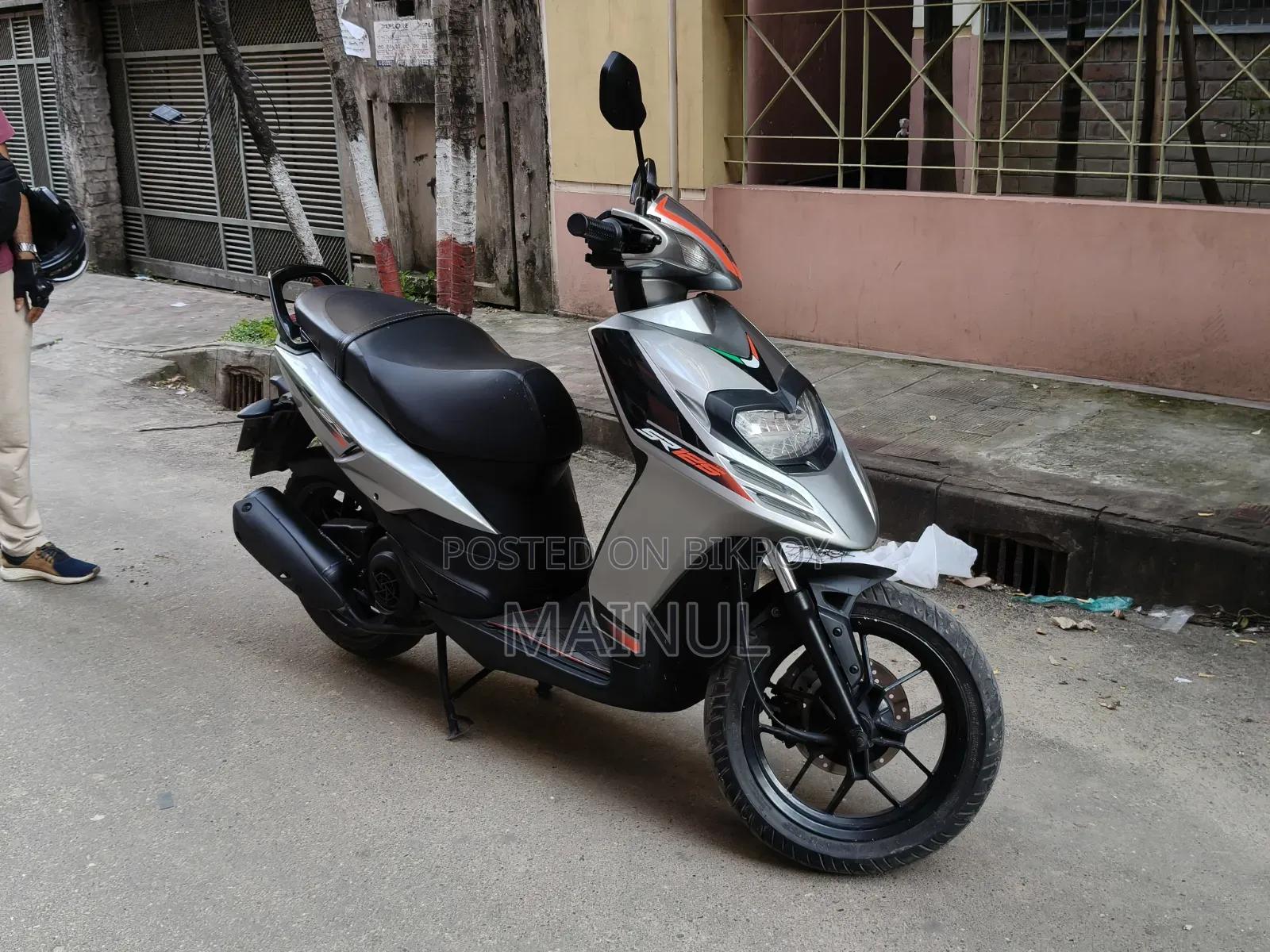 Aprilia SR 2019 Gray