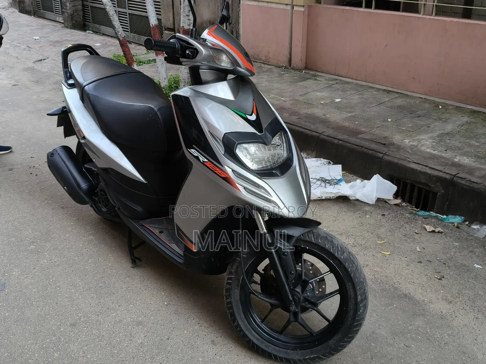 Aprilia SR 2019 Gray