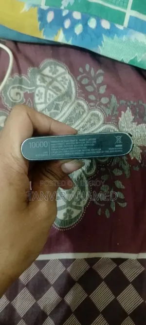 Xiaomi ২২.৫ ওয়াট মেটাল কেসিং টু ওয়ে ফাস্ট চার্জিং পাওয়ার ব্যাংক - ১০০০০ এমএএইচ