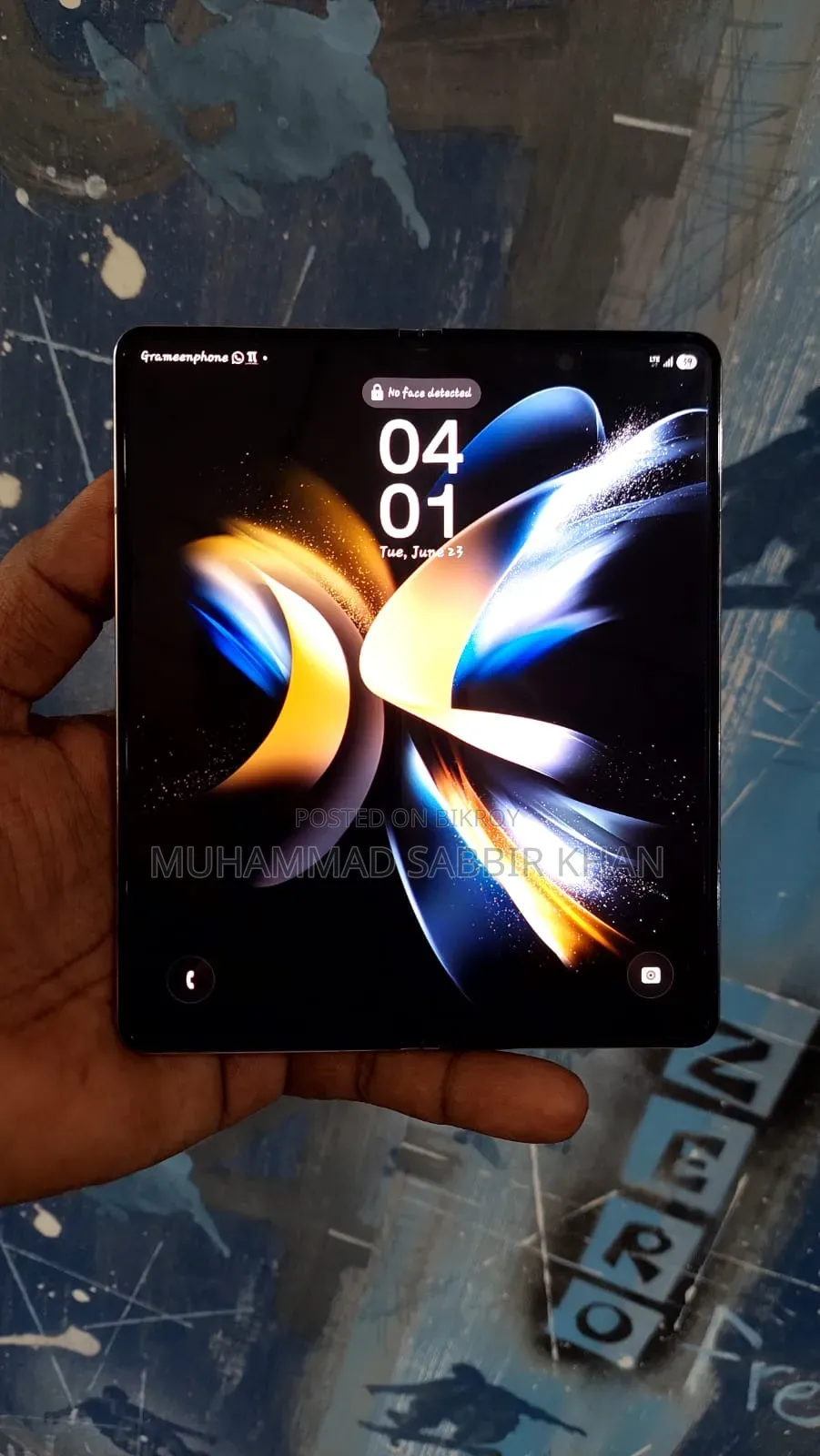 New Samsung Galaxy Z Fold4 512 GB Gold