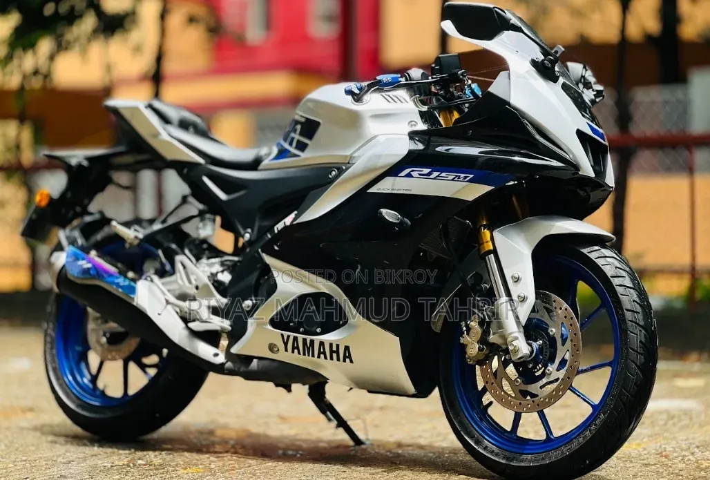 Yamaha R1 2023 White