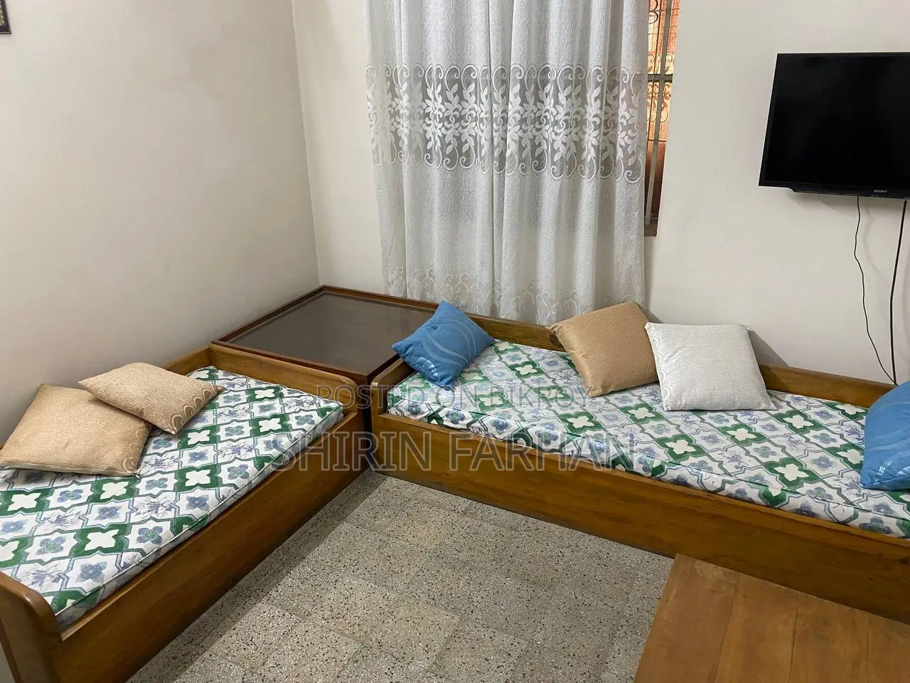 Sofa With Table