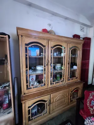 সেগুন কাঠের শোকেস