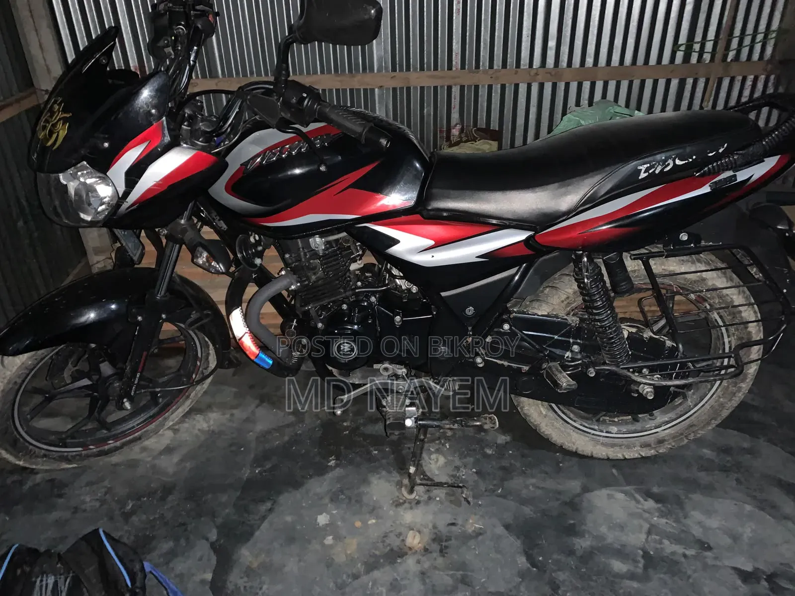 Bajaj Discover 125 2025 Black