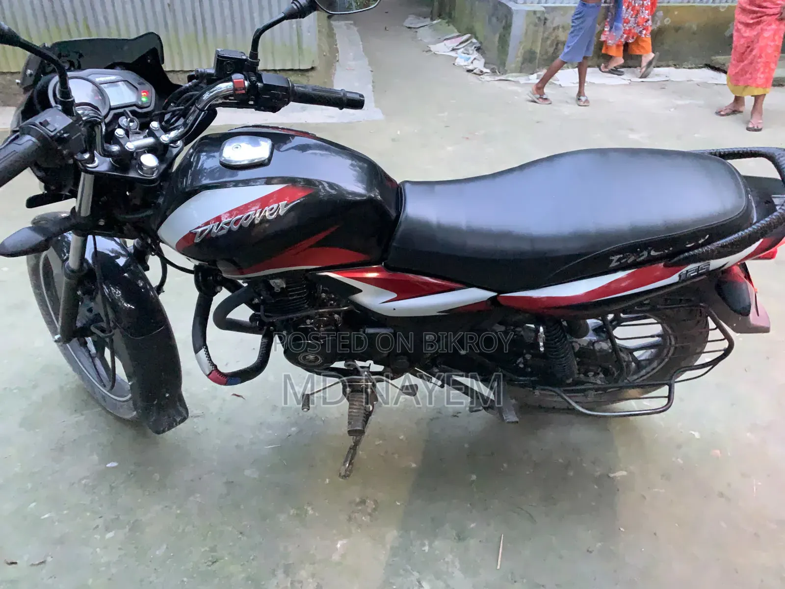Bajaj Discover 125 2025 Black