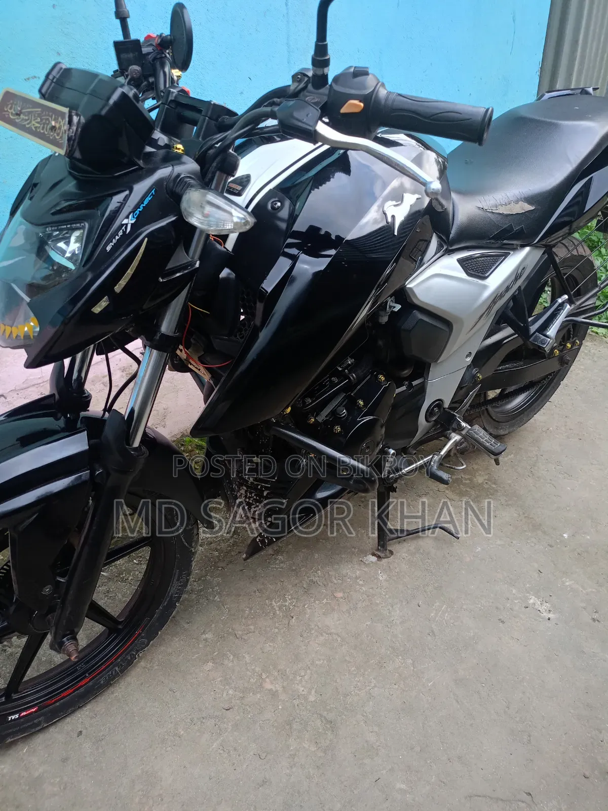 New TVS Apache RTR 160 4V 2022 Black