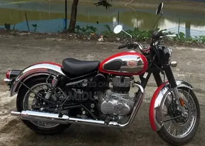রয়্যাল এনফিল্ড ক্লাসিক ৩৫০ ২০২৫ রেড