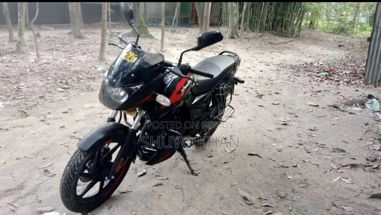 বাজাজ পালসার ১৫০ ২০২১ ব্ল্যাক