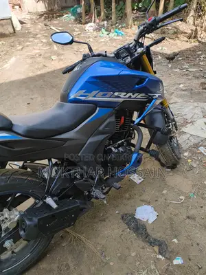 Honda Hornet 2025 Blue