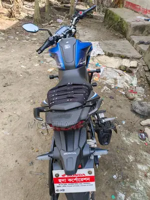 Honda Hornet 2025 Blue