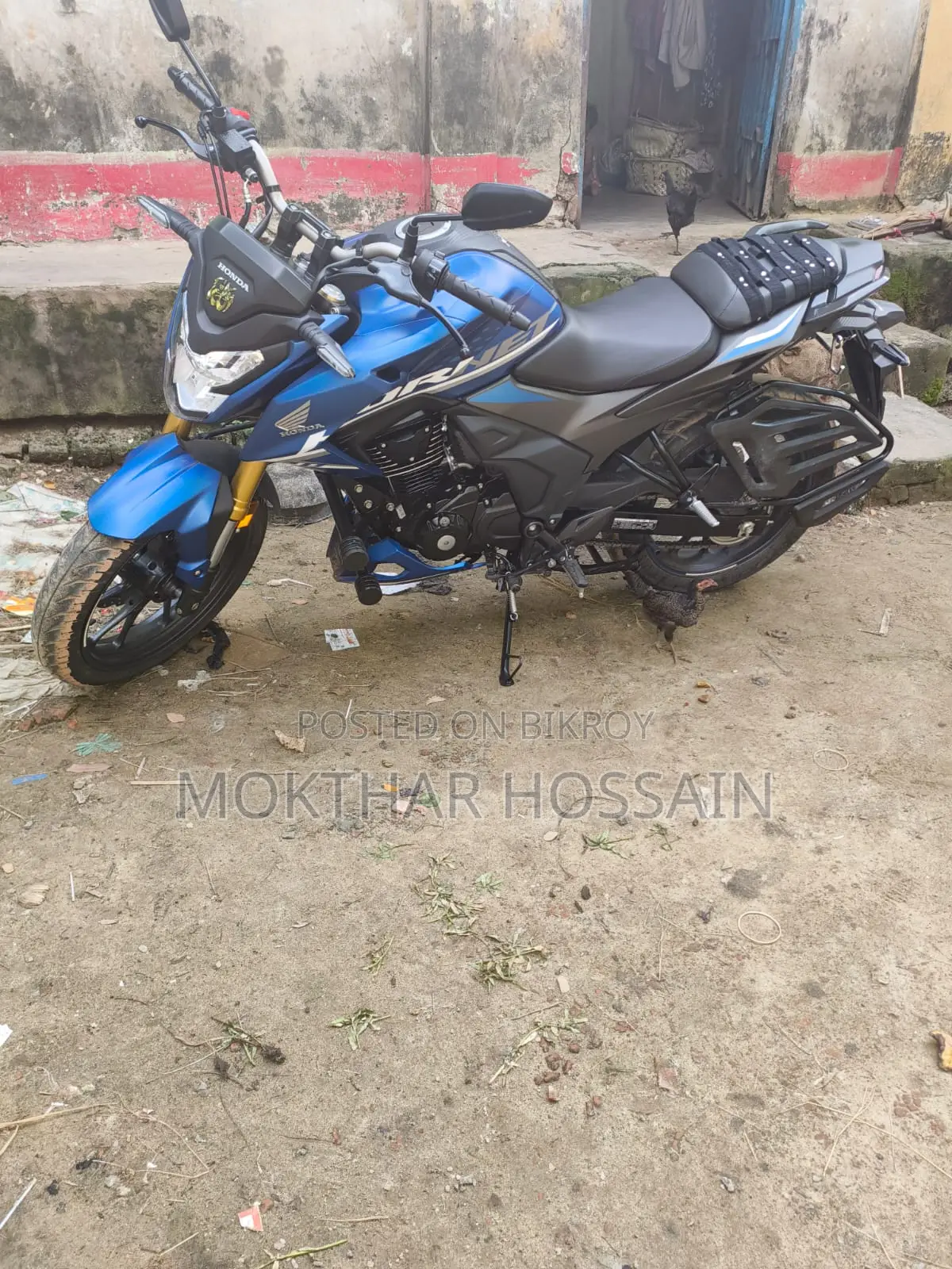Honda Hornet 2025 Blue