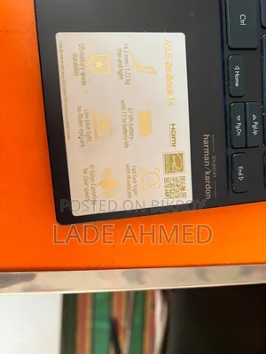 Laptop Asus Zenbook 14 8GB AMD Ryzen 5 SSD 512GB