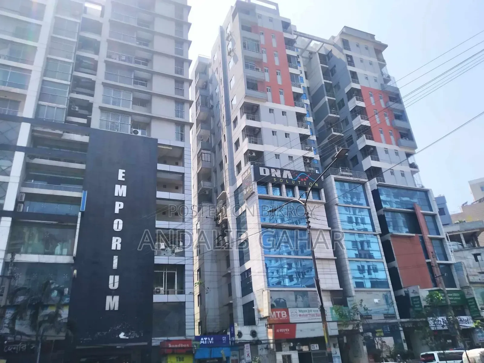 শ্যামলীর ব্রিজ মমতাজে ৩-বেডরুমের অ্যাপার্টমেন্ট বিক্রির জন্য