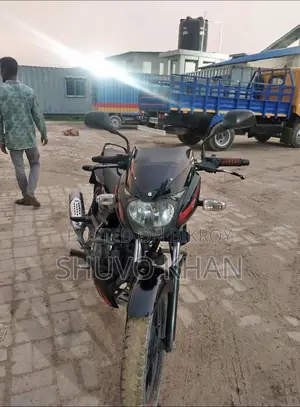 বাজাজ পালসার ১৫০ ২০২১ ব্ল্যাক