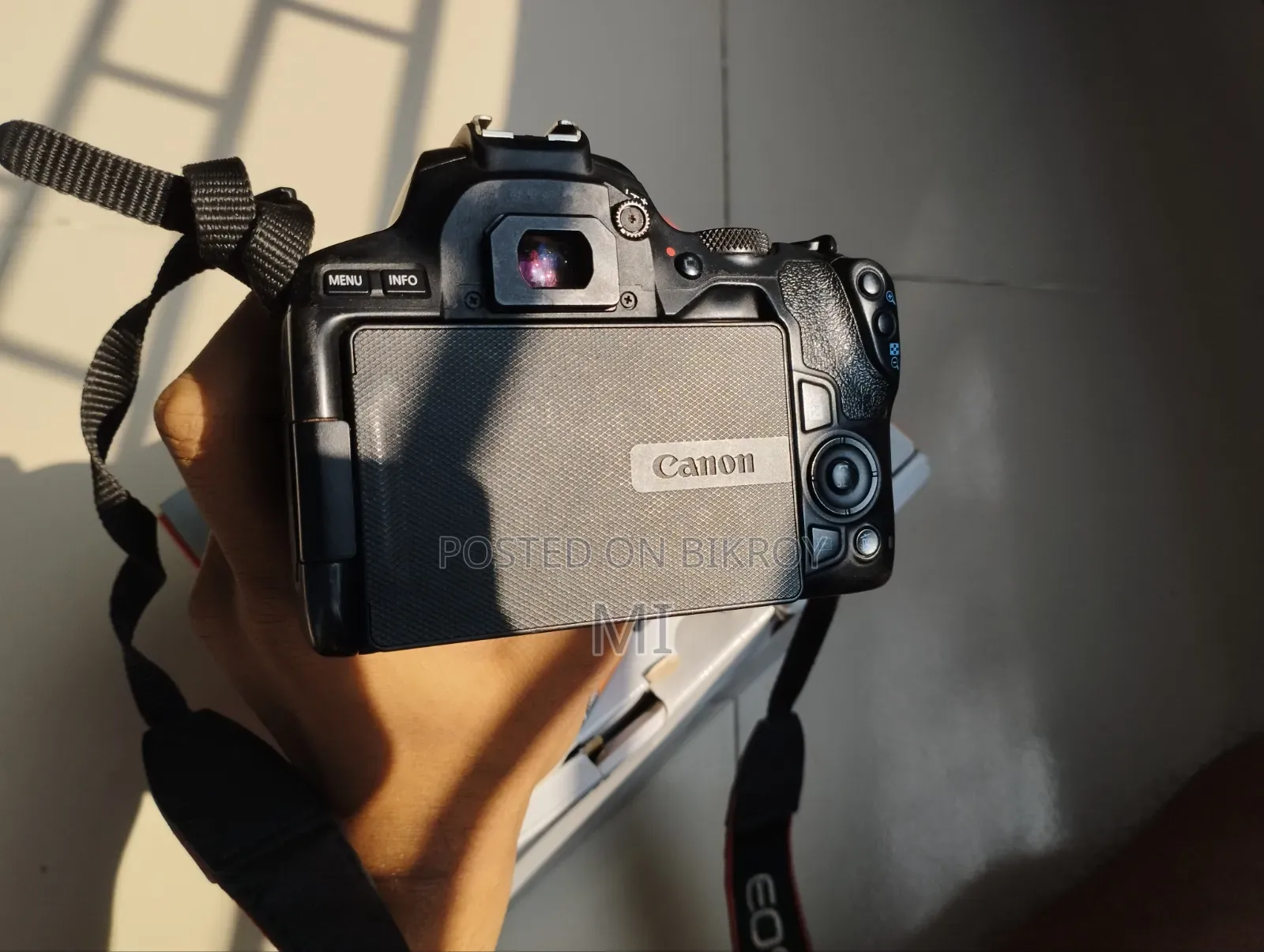 Canon 250d Camera With 18/55 Kit Lens