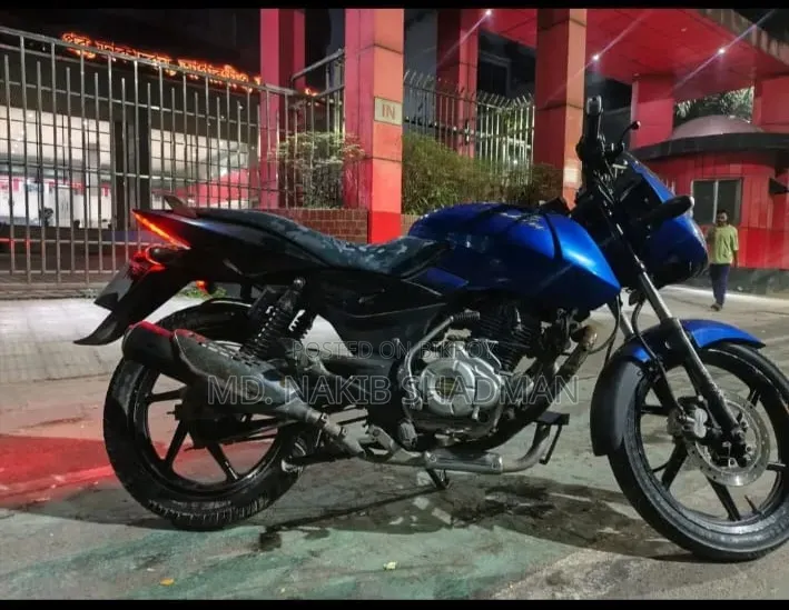 বাজাজ পালসার ১৫০ ২০১৪ নীল