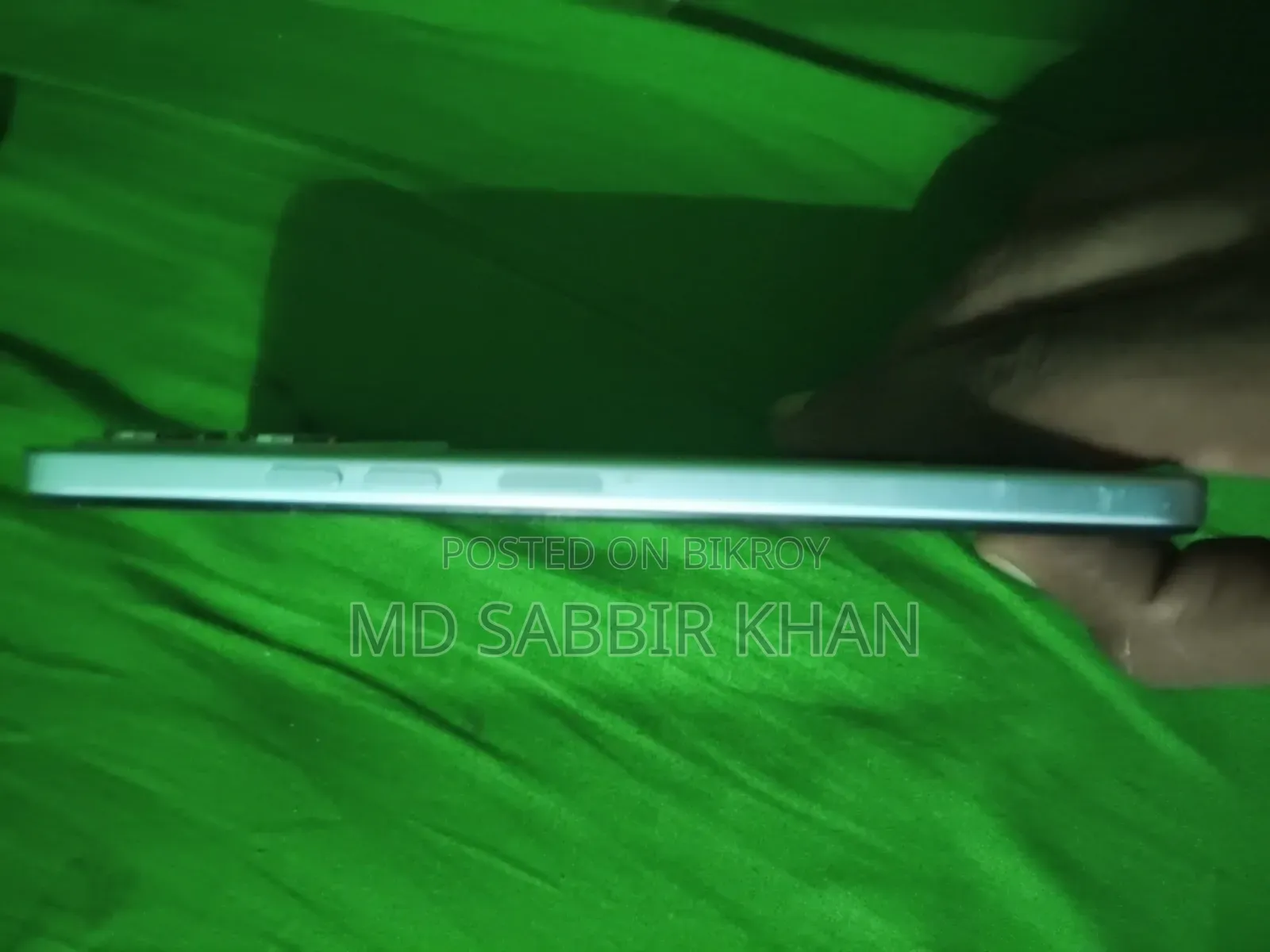 টেকনো স্পার্ক ৪০ ১২৮ জিবি সাদা