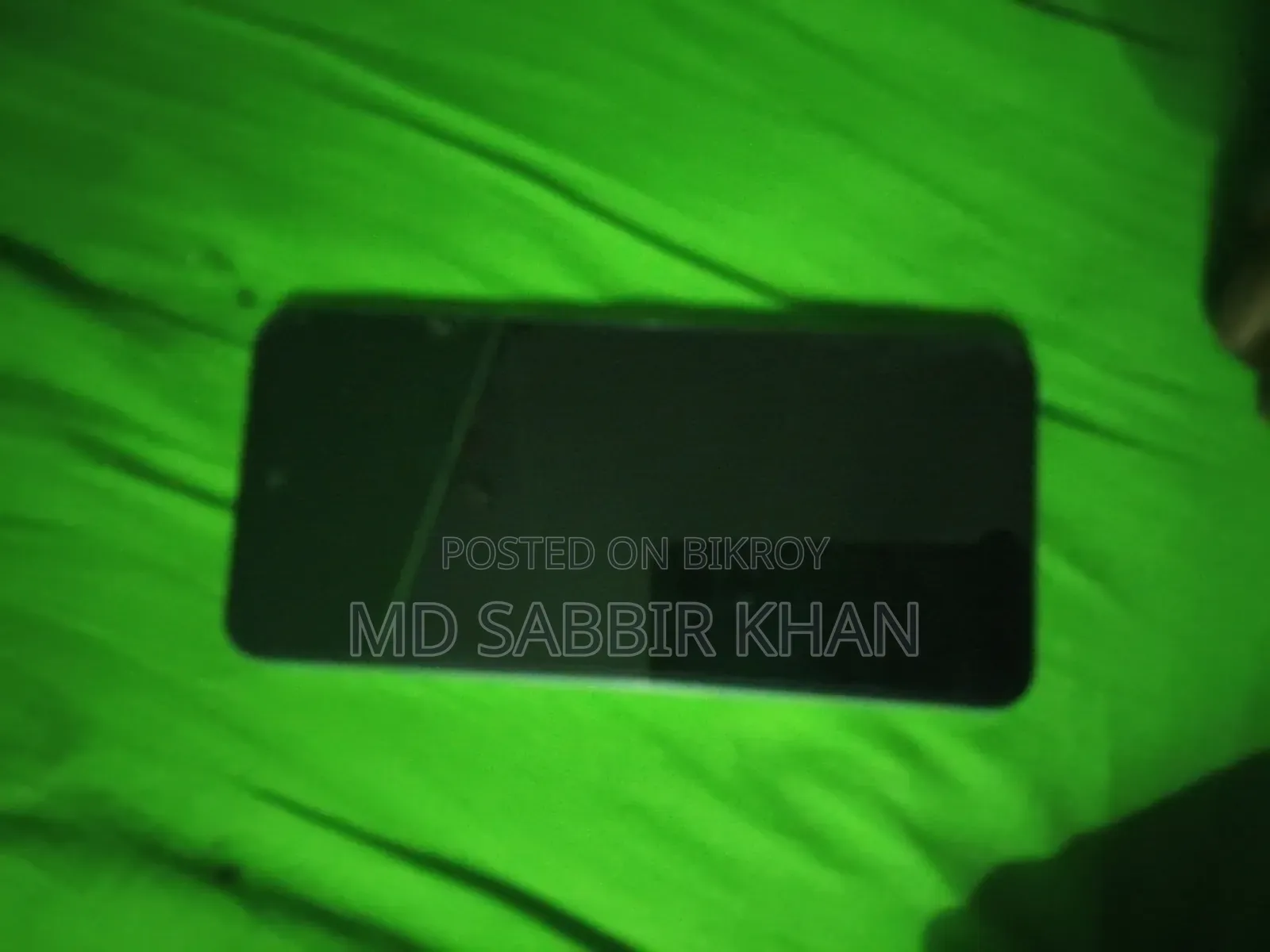 টেকনো স্পার্ক ৪০ ১২৮ জিবি সাদা