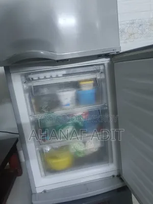 এলজি রেফ্রিজারেটর-ফ্রিজার