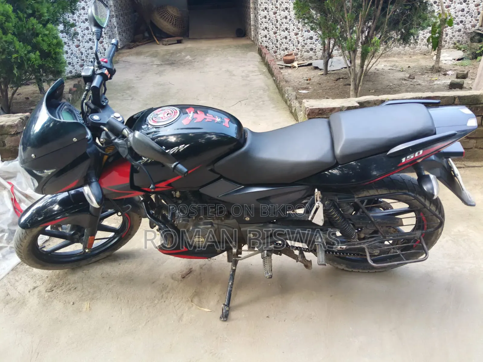 বাজাজ পালসার ১৫০ ২০২০ ব্ল্যাক