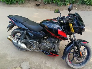 বাজাজ পালসার ১৫০ ২০২০ ব্ল্যাক