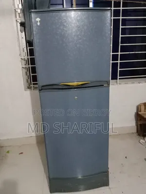সার্প ব্রান্ডের রানিং ফ্রিজ