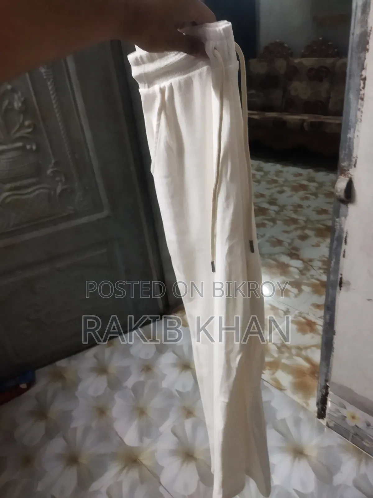Only XL Size Kings Branded Shirt or Pant New Fixed Price Only: 2000.
