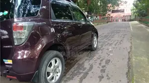 Toyota Rush 1.5 Rear Wheel Drive 2011 Maroon