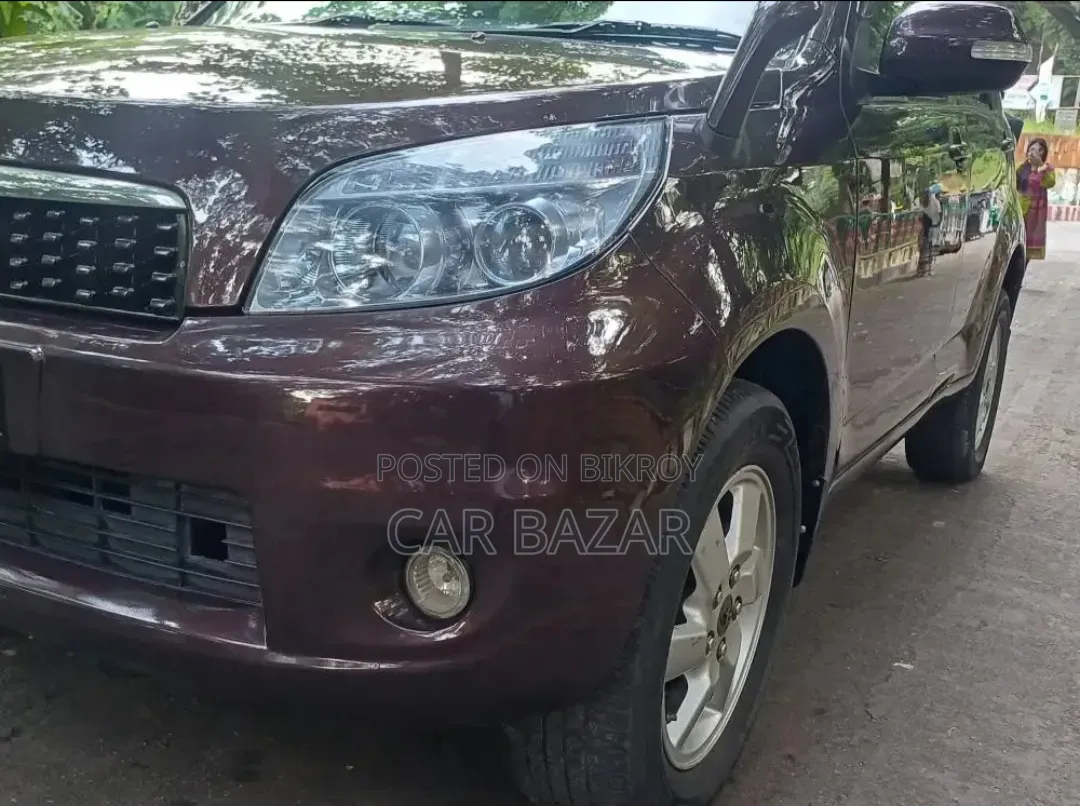 Toyota Rush 1.5 Rear Wheel Drive 2011 Maroon