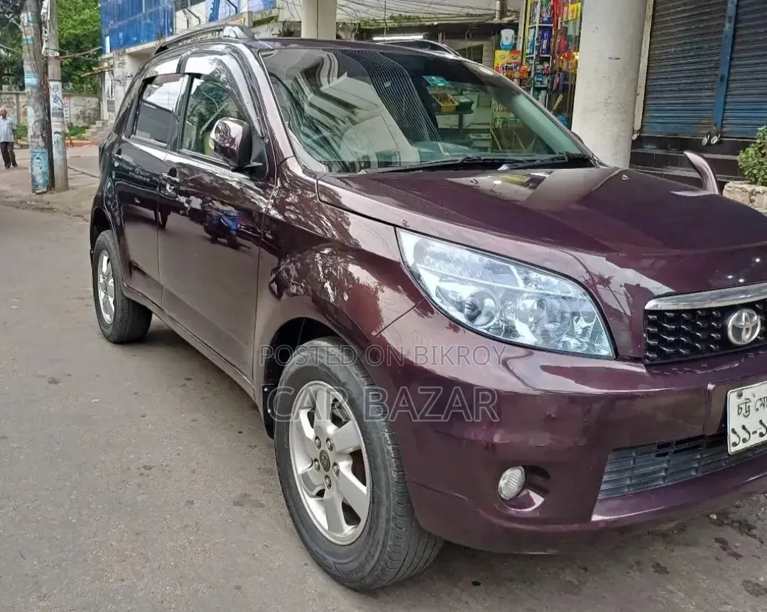 Toyota Rush 1.5 Rear Wheel Drive 2011 Maroon