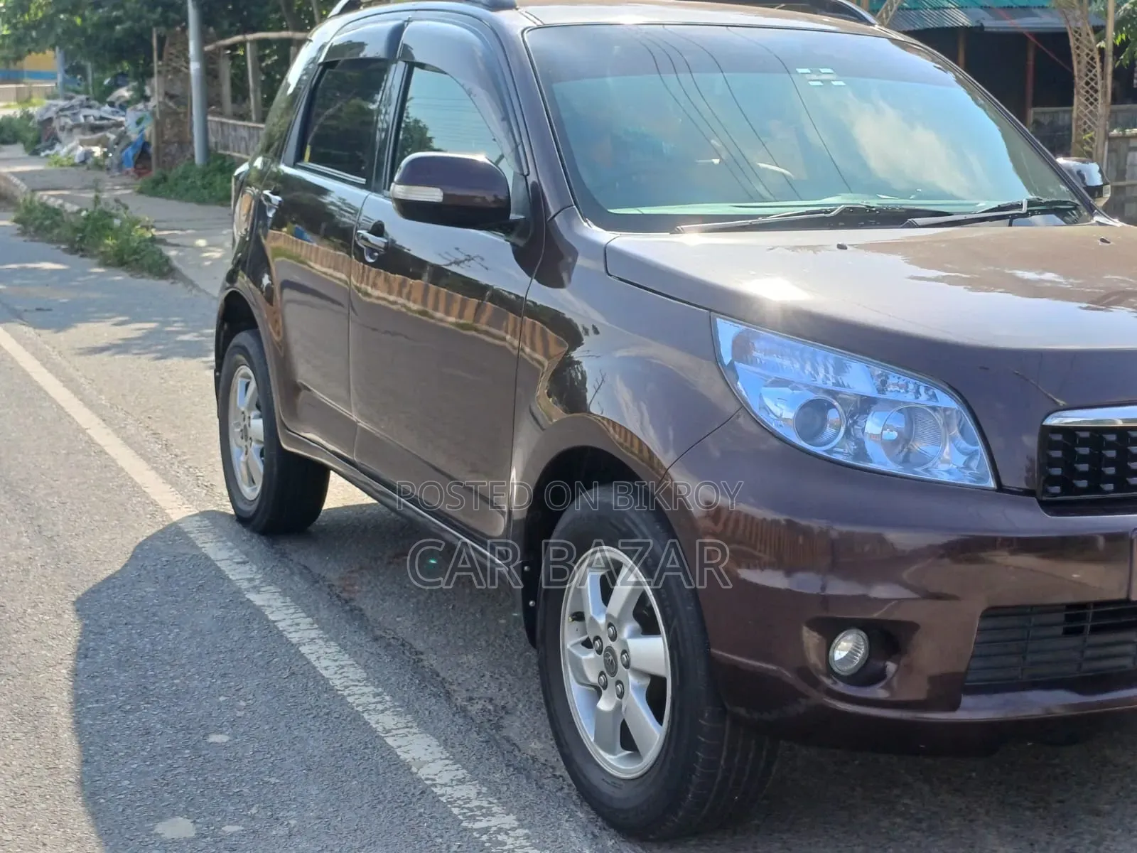 Toyota Rush 1.5 Rear Wheel Drive 2011 Maroon