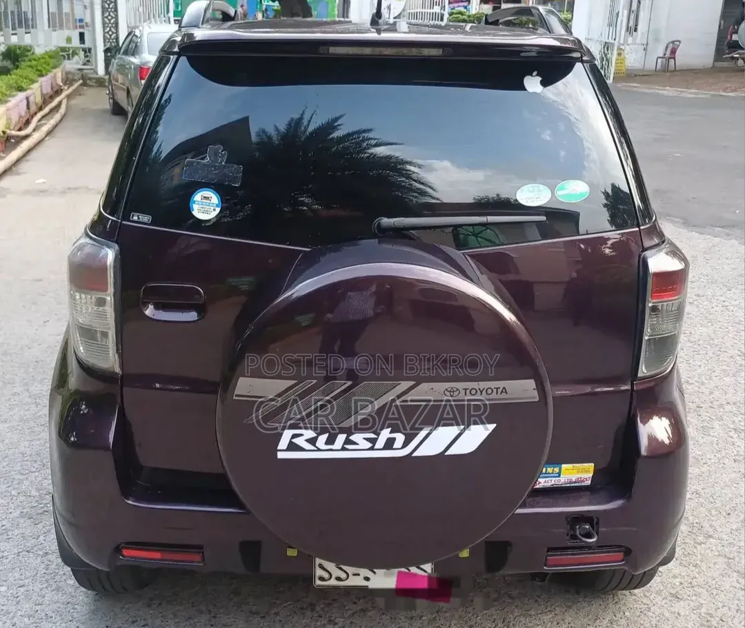 Toyota Rush 1.5 Rear Wheel Drive 2011 Maroon