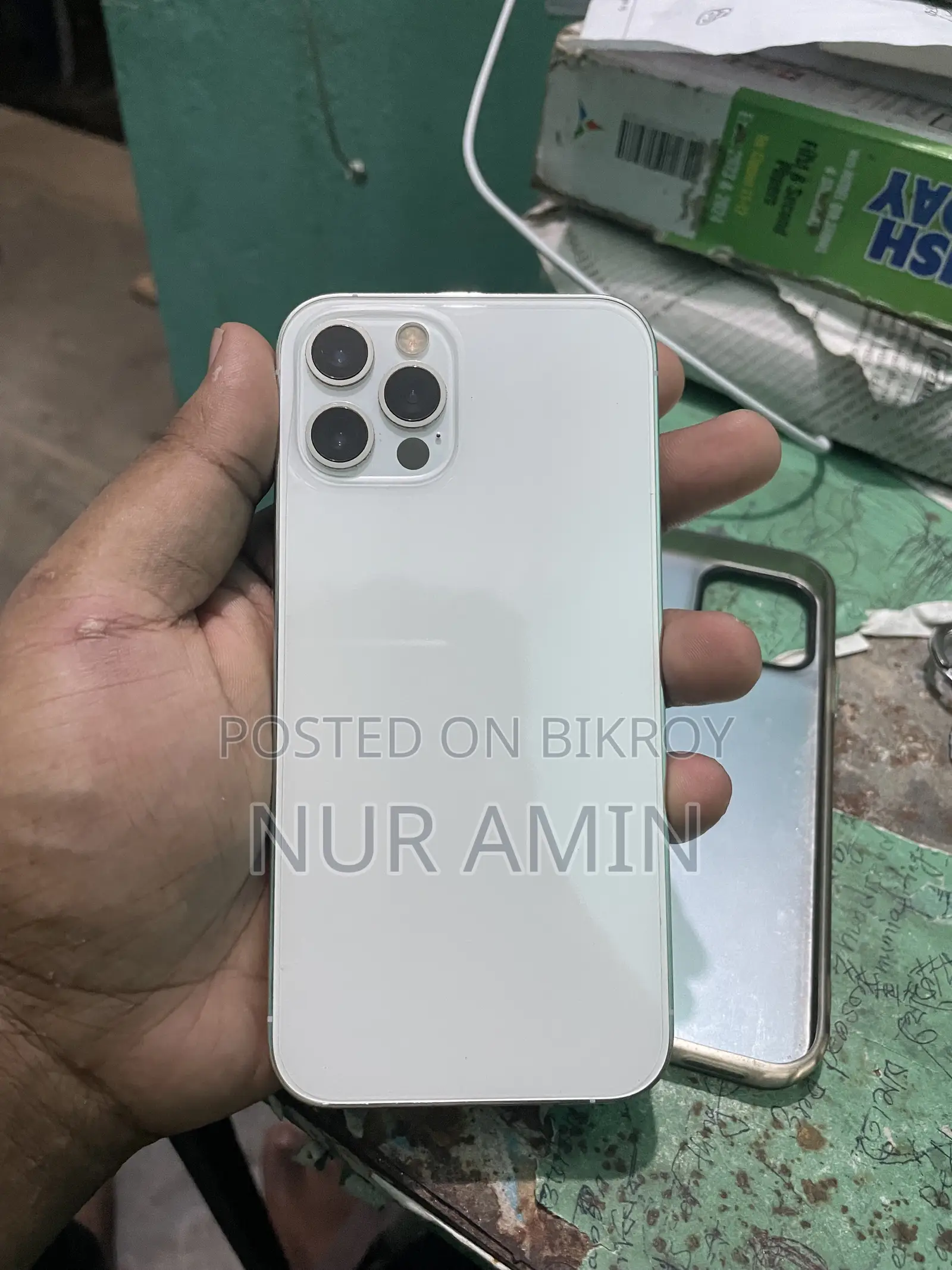 অ্যাপল আইফোন ১২ প্রো ১২৮ জিবি সাদা