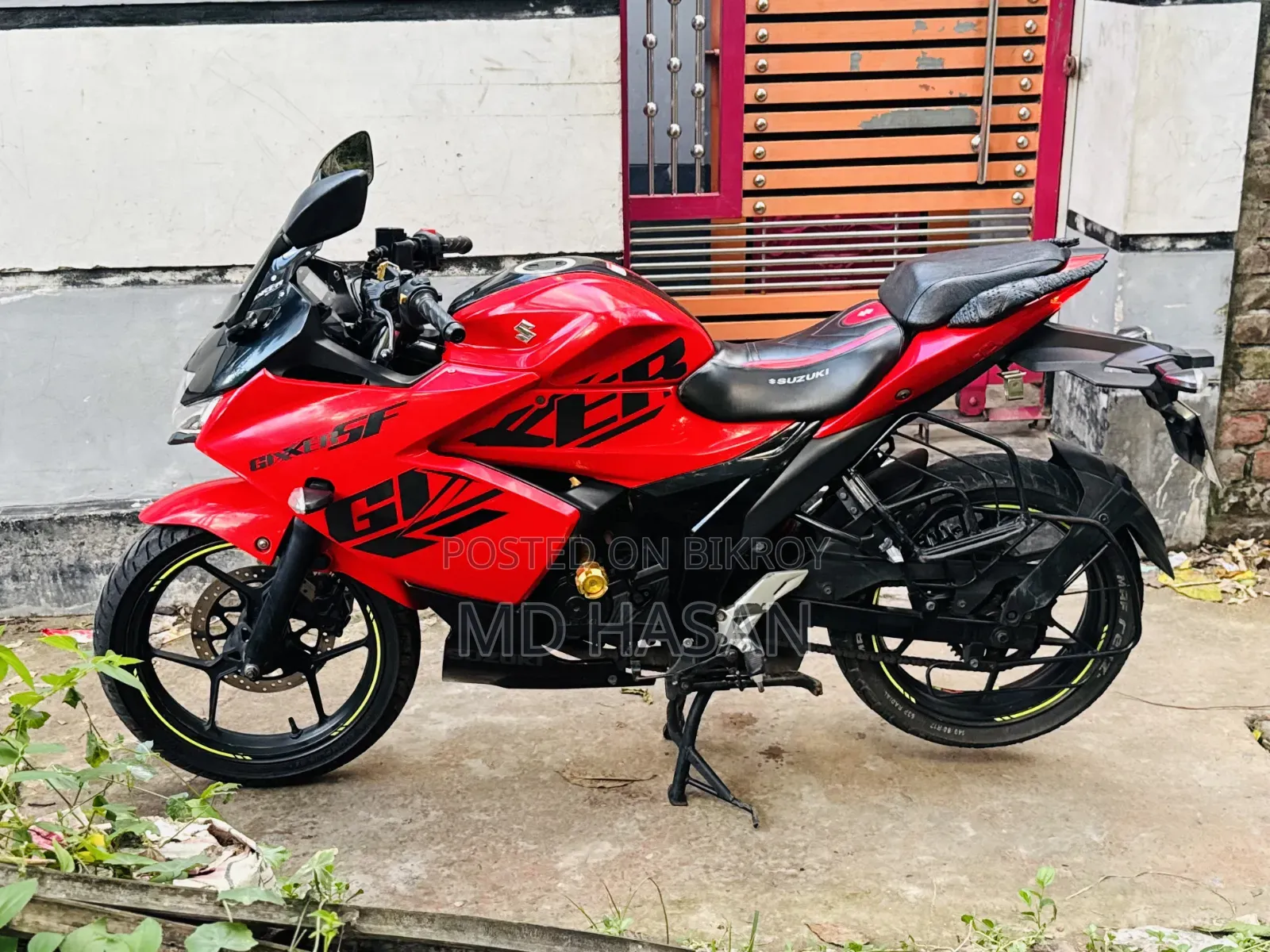 Suzuki Gixxer SF 2023 Red