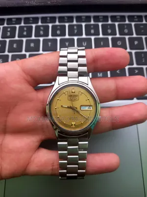 Vintage Seiko 5 Golden Dial