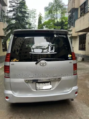টয়োটা নোয়া ২০০৩ সিলভার