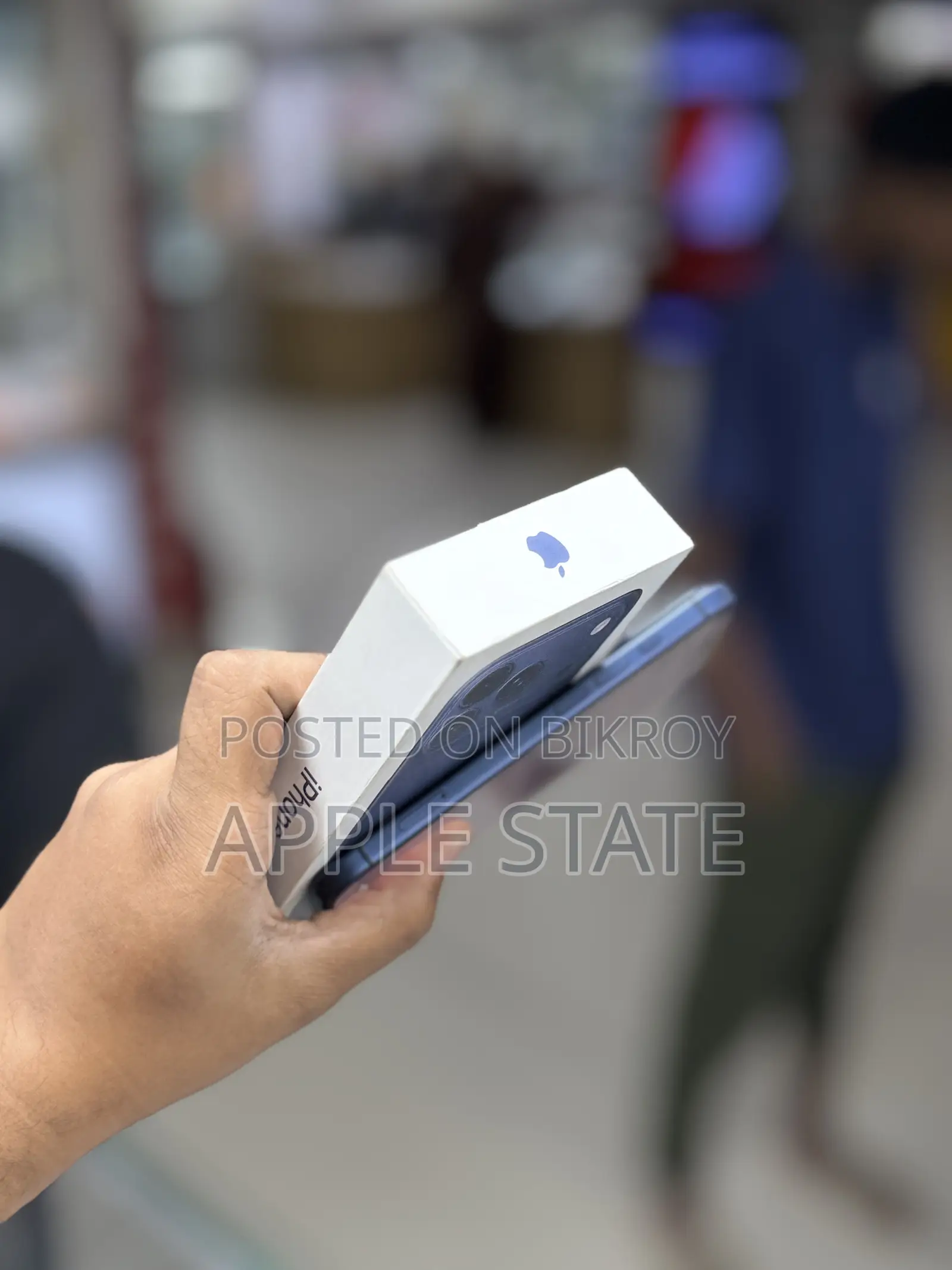 অ্যাপল আইফোন ১৭ প্রো ২৫৬ জিবি ব্লু
